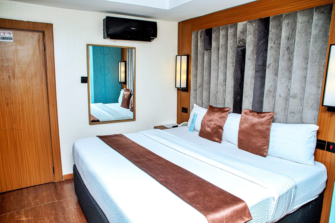 /web/uploads/116/Villa Toscana Lagos/room-photos/Deluxe room/Deluxe2.jpg.jpg